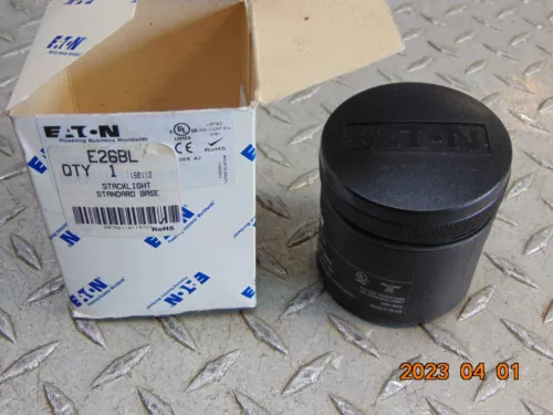 NEW EATON E26BL STACKLIGHT STANDARD BASE