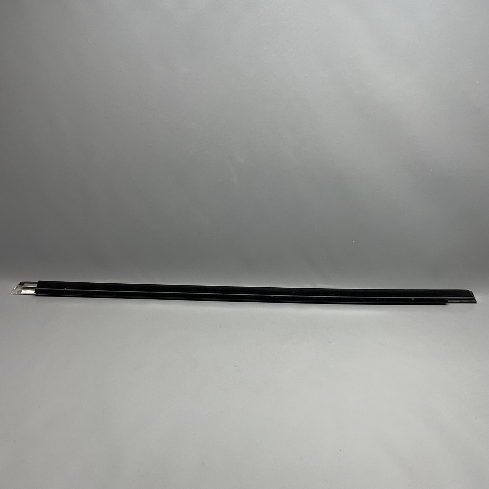 ROLLS ROYCE WRAITH RR5 DOOR MOLDING RIGHT 2014 OEM 7304786
