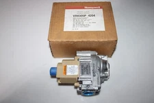 HONEYWELL VR8305P 4204 DUAL VALVE GAS CONTROL DIRECT SPARK IGNITION NEW!