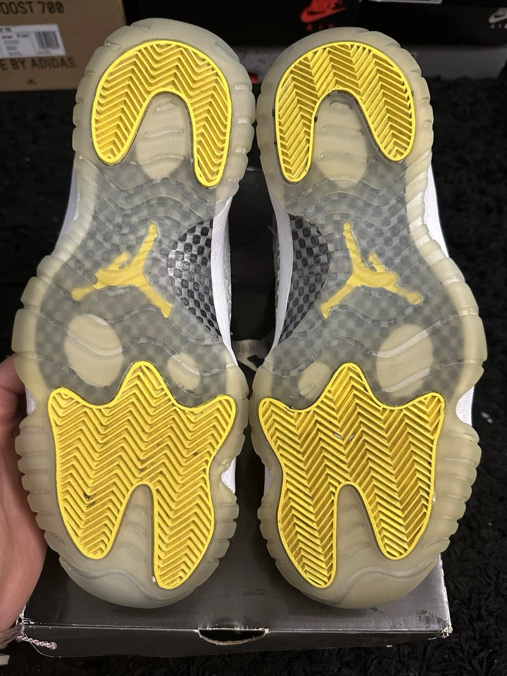 Air Jordan 11 ретро IE низкий серебристый цемент серый нейтральный белый цедра - размер 9,5 - Изображение 3 из 4