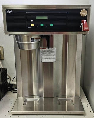 D1000GT Curtis Coffee Maker - 2 Airpots included