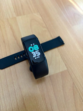 Google Fitbit Charge 6 Fitness Tracker + Ersa...