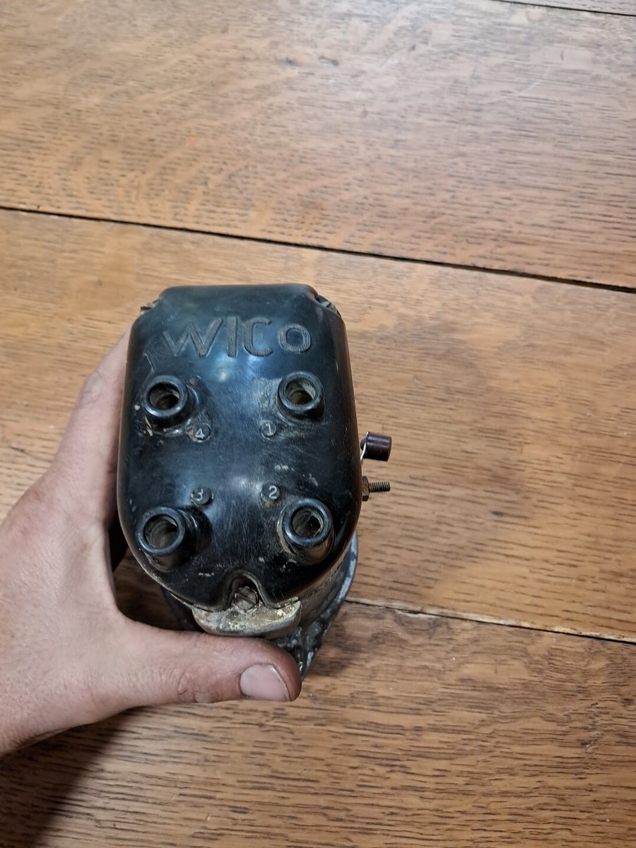 MANICO♥ WICO TYPE X Xh1345 4 Cylinder TRACTOR Magneto FOR PARTS