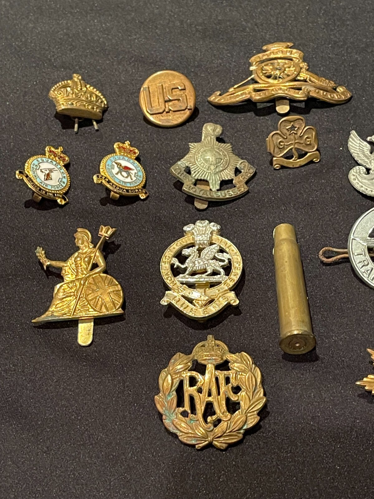Military cap badges & Girl Guides job lots House Clearance eBay