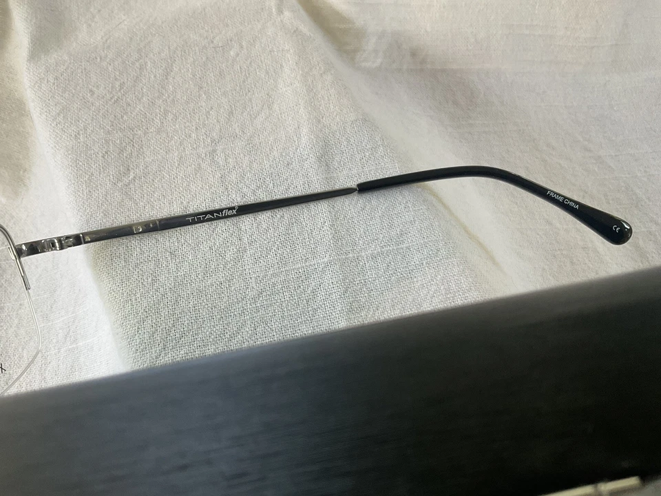 Titanflex Flexon M978 Rimless  Men 57-17-150 / New  Condition/gunmetal - Image 4 of 4