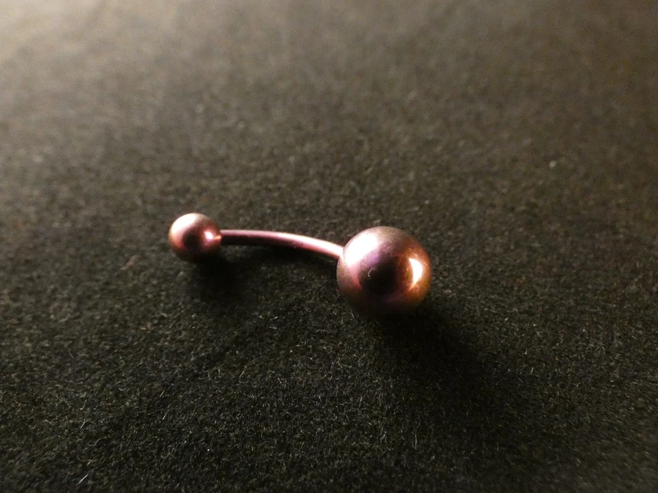 Piercing Titan Bauchnabel Lila Stecker Banane 12mm Stablänge - Bild 3 von 3