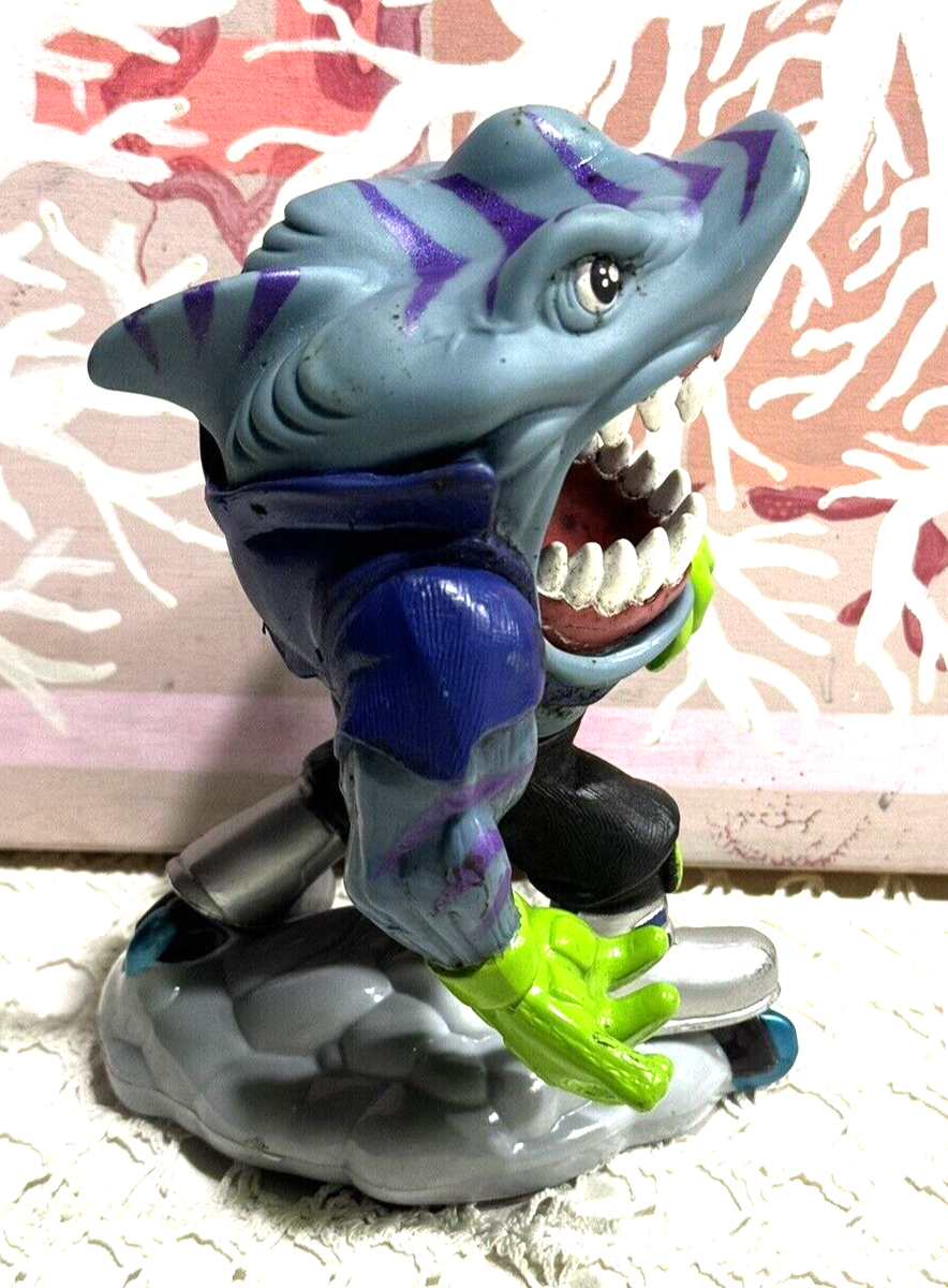 Street Sharks Moto Streex フィギュア Amazon.com: Mattel Street Sharks Action Figure with Bite