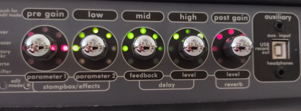 PEAVEY VYPYR 75 WATT W/12" BLUE MARVEL-MODELING AMPLIFIER-VERY NICE-LOW HOURS - Image 4 of 4