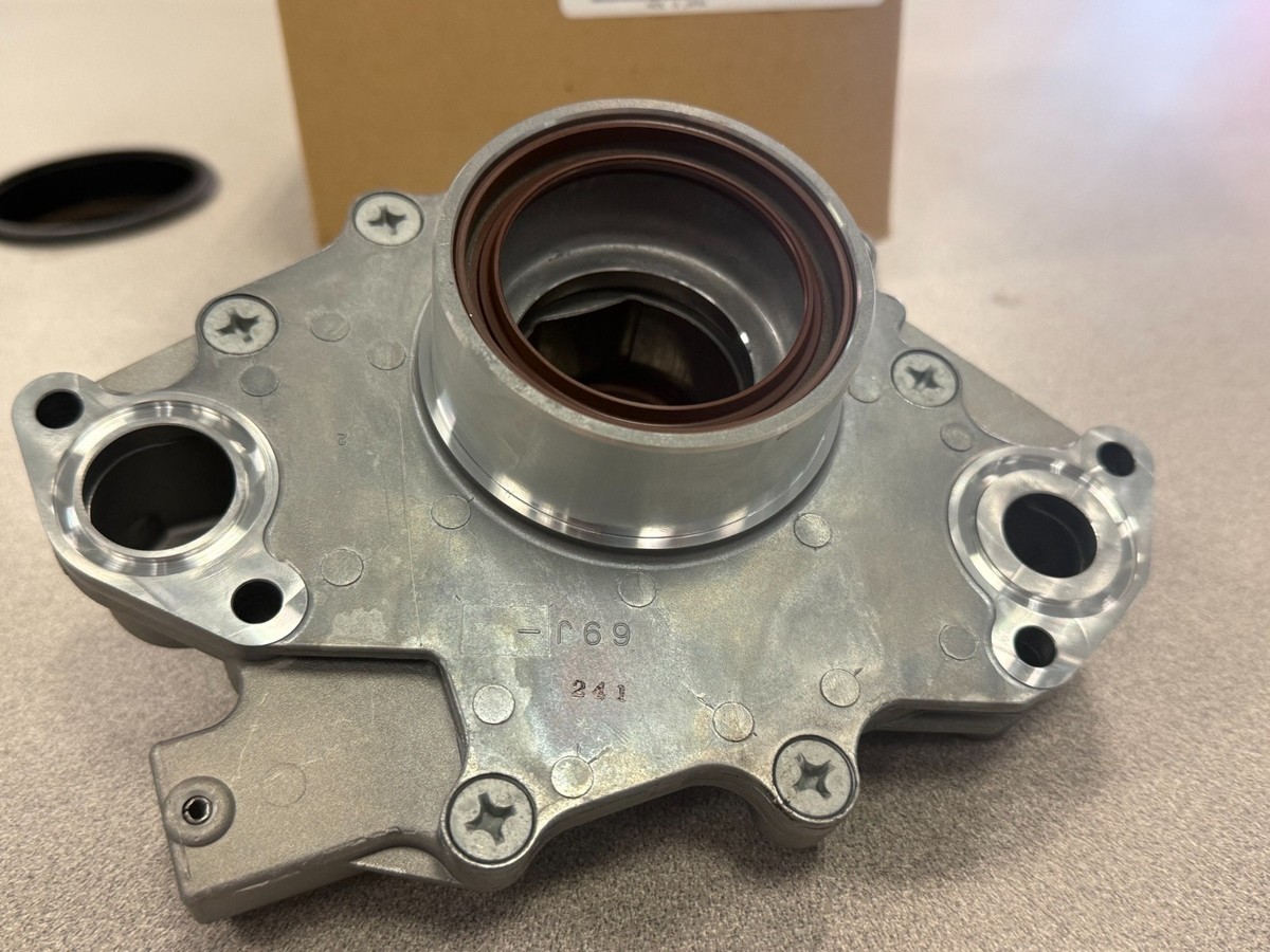 Yamaha Outboard 69J-13300-01-00 Oil Pump 2002-2007 F200TXR F225TXR