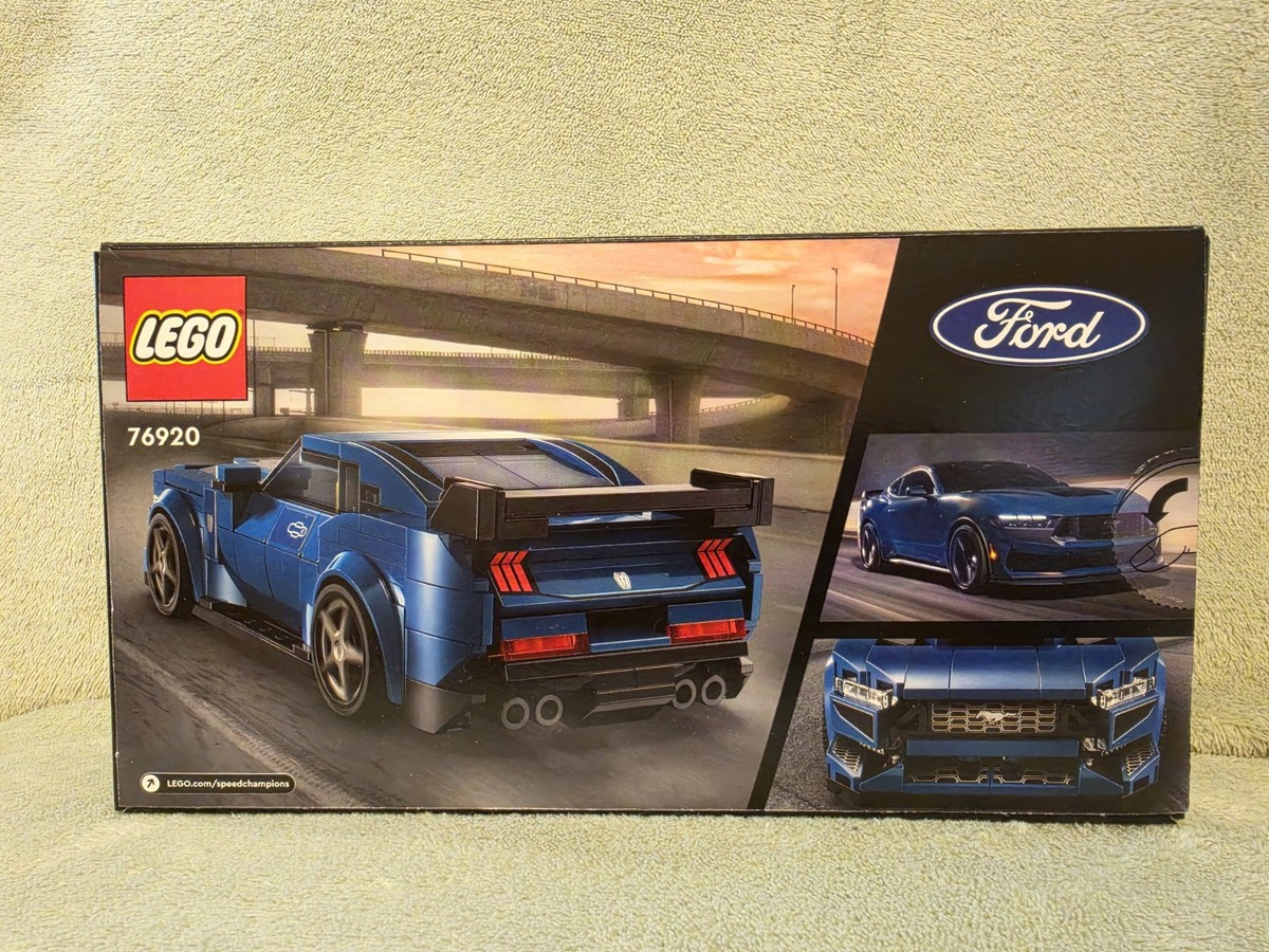 LEGO SPEED CHAMPIONS: Ford Mustang Dark Horse Sports Car (76920