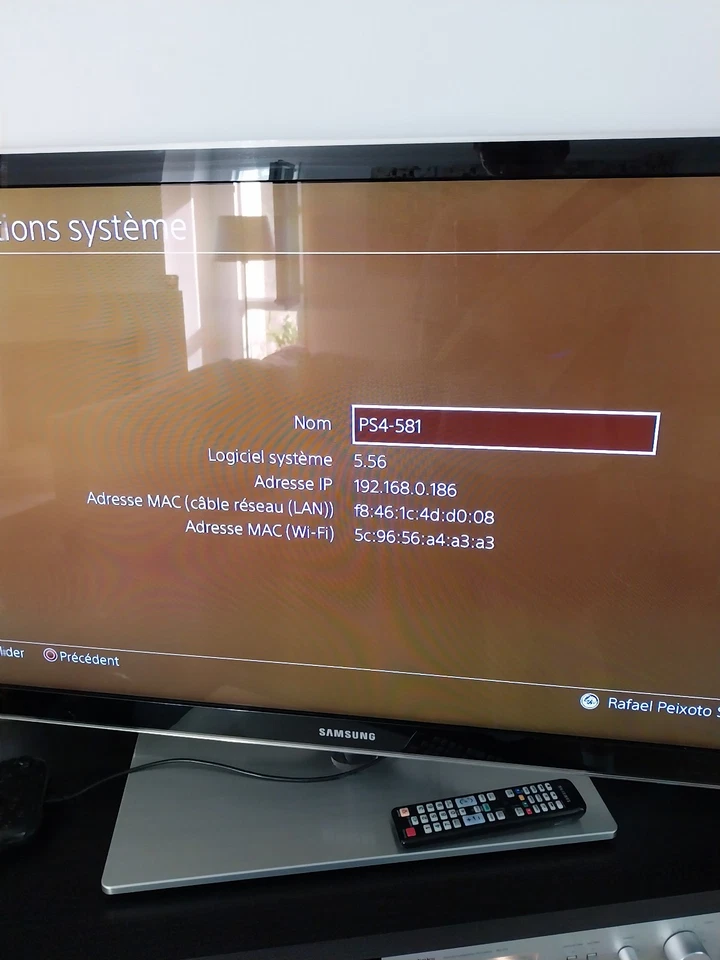 Sony PlayStation 4 Slim, photo 2 sur 5
