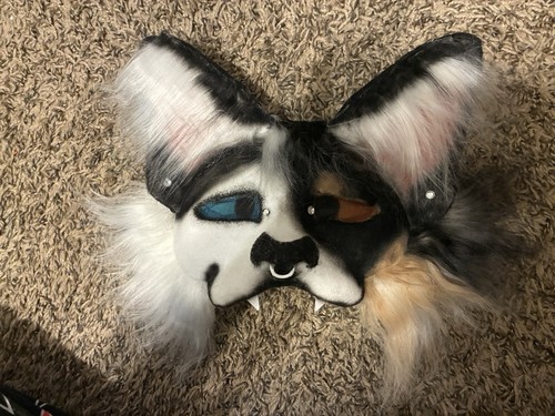 MQ Therian Cat  Mask Faux Fur black Strap black/white Unisex