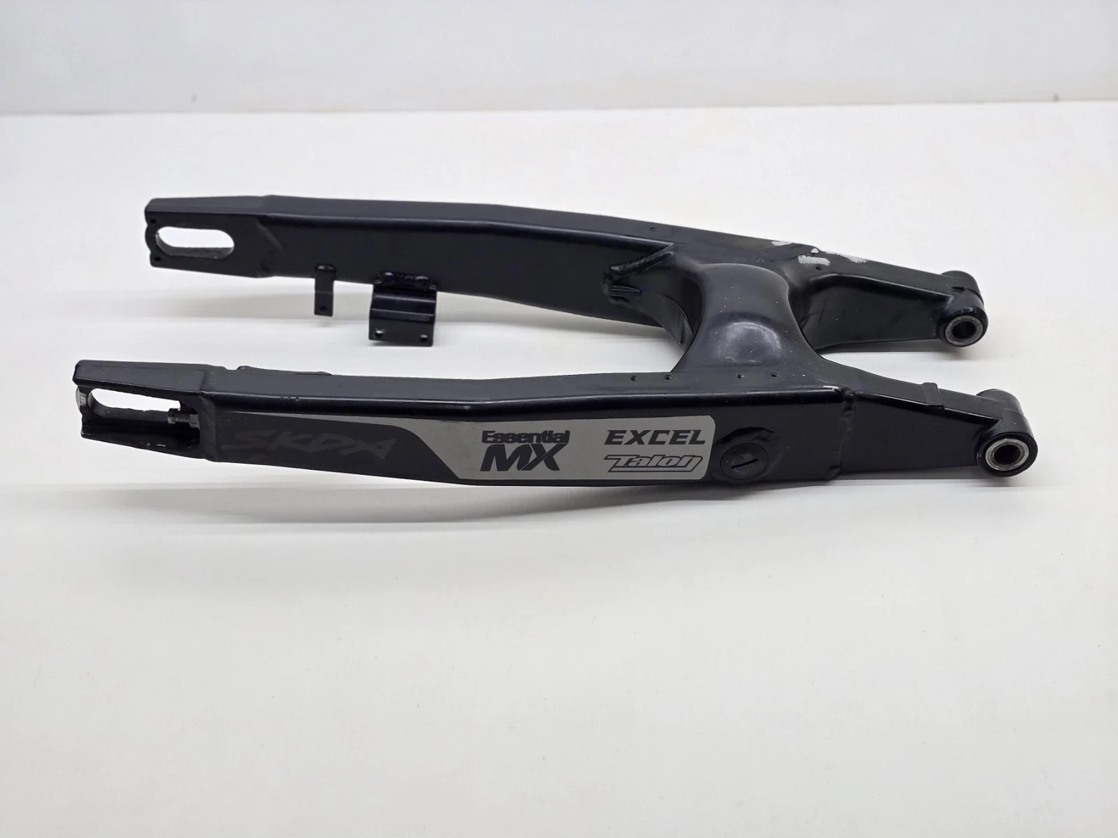 2005 Kawasaki KX250F OEM Swingarm Rear Suspension Swing Arm MX 33001-0057-458