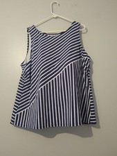 Lands End Tankini Swim Top Women 26W Built in Bra Navy White Striped Beach Pool