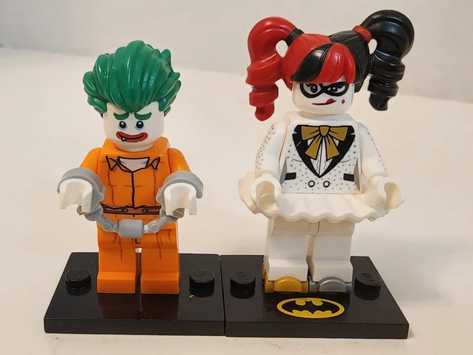 The LEGO Batman Movie: Arkham Asylum Joker & Friends Are Family Harley Quinn - Image 2 of 3