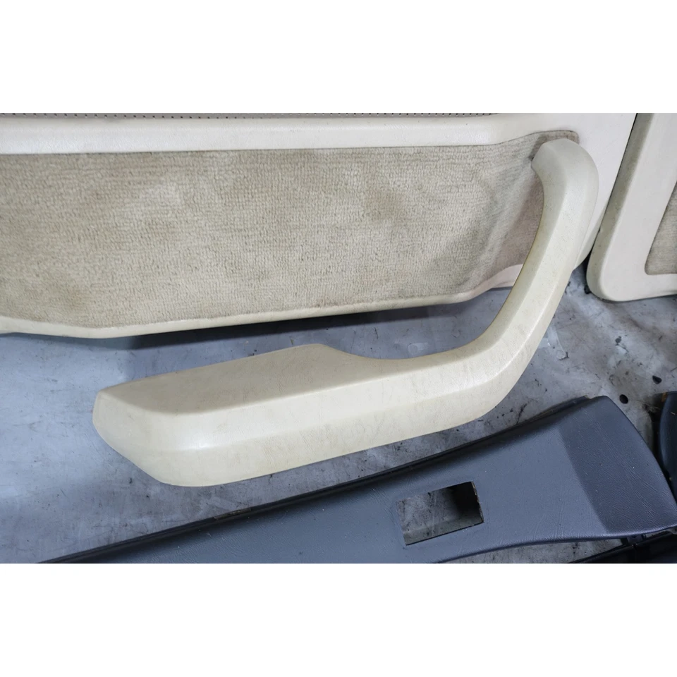 85-88 BMW E28 Serie 5 Int Panel Puerta Trasera Juego de Recubrimiento Beige Perla Fabricante de Equipo Original Foto 3 de 4