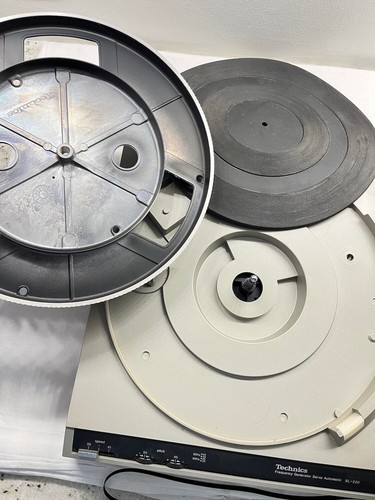 Technics SL-220 Frequency Generator Servo Automatic Turntable FOR PARTS / REPAIR - Picture 9 of 9