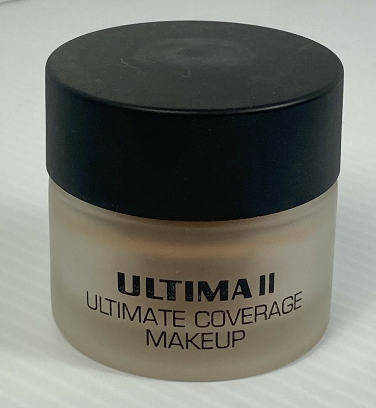 NEW with Box ULTIMA II ULTIMATE COVERAGE MAKEUP - 9Y - VERY RARE!*