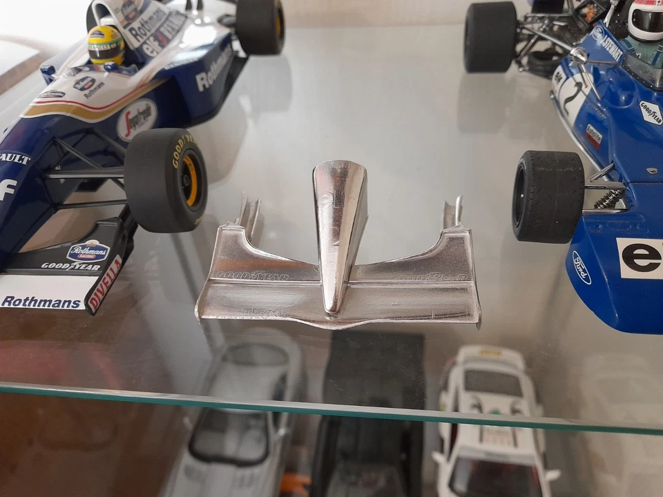 Ayrton Senna Williams Fw16 1994 носовой кос переднее крыло полированный металл 1:18 - Изображение 2 из 4