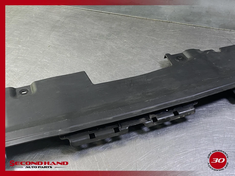Cubierta superior soporte radiador Hyundai Accent 2012 2013 2014 2015 2016 2017  Foto 3 de 4