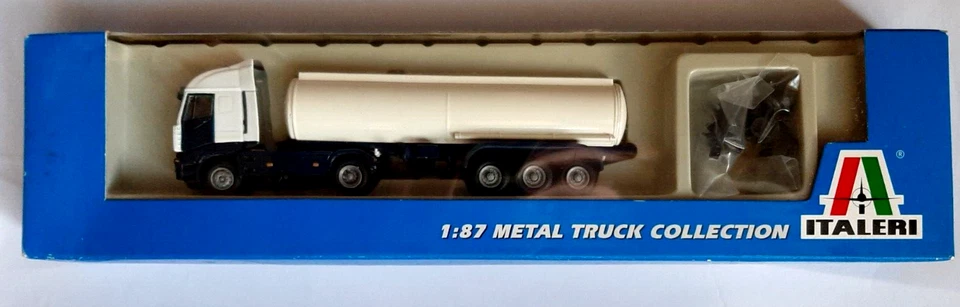 ITALERI 1/87 Camion Métallique Collection 42026 IVECO STRALIS - Réservoir Euro - Photo 1/1