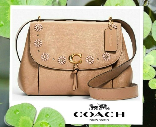 remi saddle bag with whipstitch daisy applique