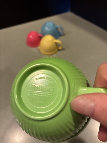 35) Pier 1 Melamine Hard Plastic Style Retro 4 Measuring Cups Fiestaware Colors - Picture 8 of 8