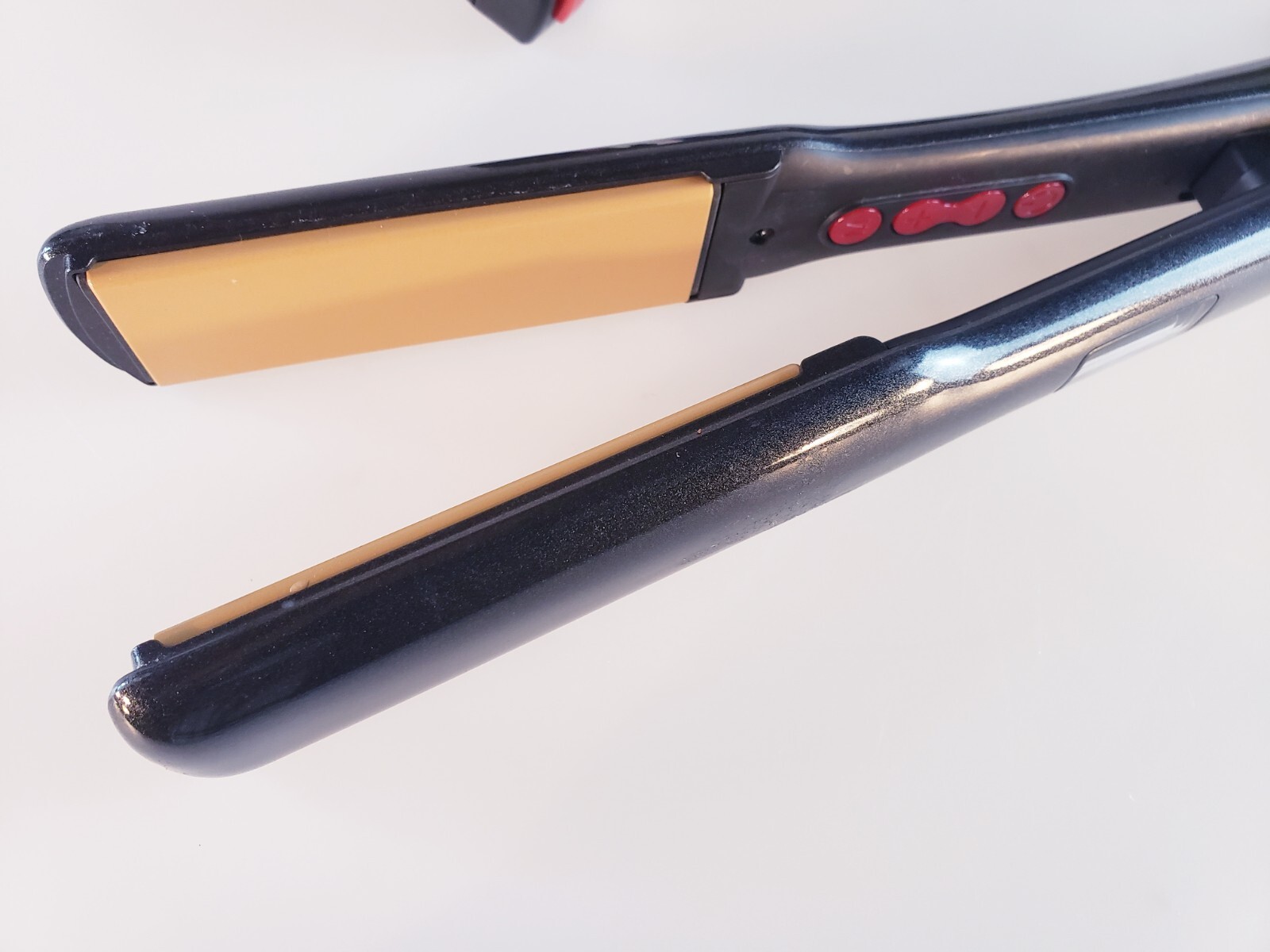 CHI G2 Professional Hair Straightener Titanium Infused Ceramic Plates Flat Iron 633911799147 | eBay CHI G2 Professional Hair Straightener Titanium Infused Ceramic Plates Flat Iron 633911799147 | eBay