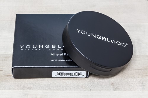 New Youngblood Mineral Radiance Riviera Highlighter | Blush in One Compact - Picture 3 of 6