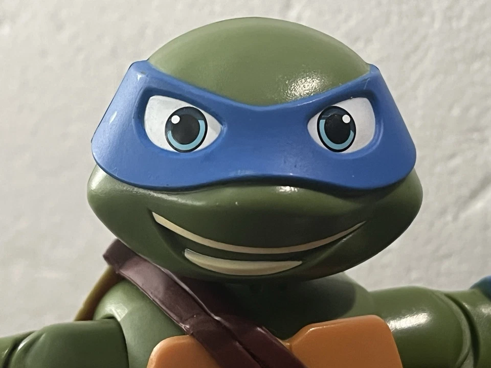 Teenage Mutant Ninja Turtles Pre-cool Half Shell Heroes 6"" Leonardo Coleccionable Foto 3 de 4