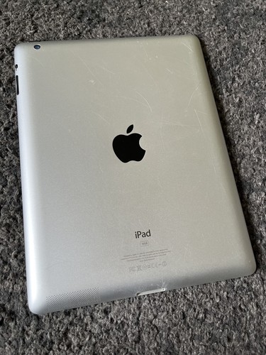 Apple iPad with Wi-Fi 16GB White (3rd generation) A1416 - Picture 3 of 4