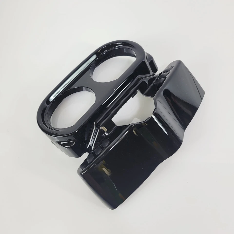 OEM Harley-Davidson 2015-2025 Road Glide Gauge Cluster Housing Gloss 70900411DH - Image 4 of 4