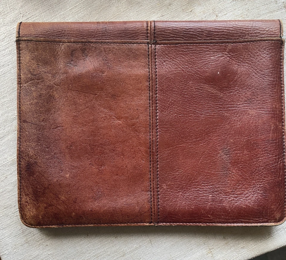 Bolso sin asas Brighton Heart 1991 vintage de cuero rojo 9 1/2 X 7 1/2 X 1/2 pulgadas Foto 4 de 4