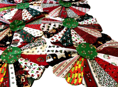 Dresden Plate Quilt Blocks in multi Color Christmas Fabric's 24/pc. plus centers