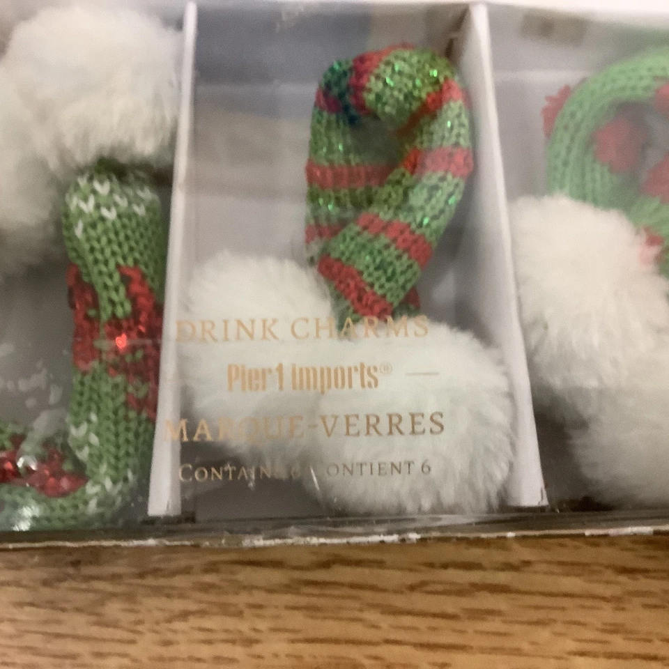 Paquete de 6 dijes para bebidas Pier 1 Imports coloridos  Foto 2 de 4