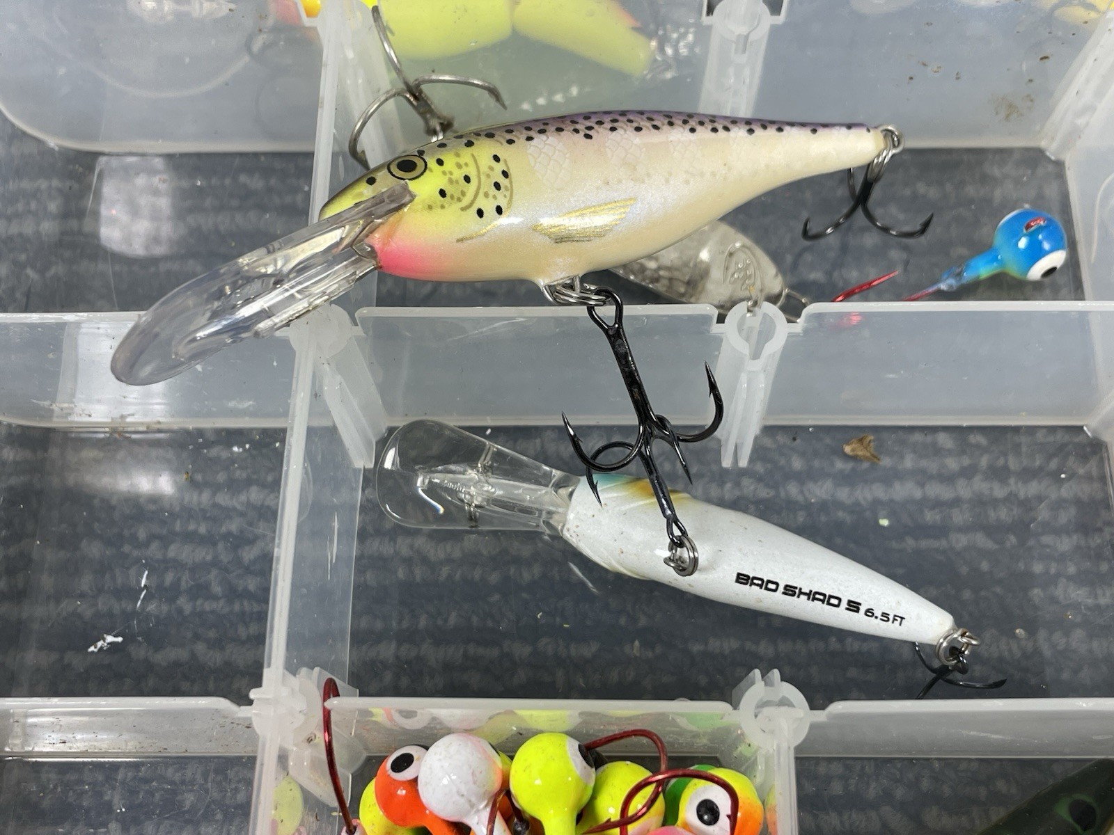 🔥 Lot Of Fishing Lures • Rapala Jigs Poppers Spoon & Box Catch Bass Trout Fish - Image 8