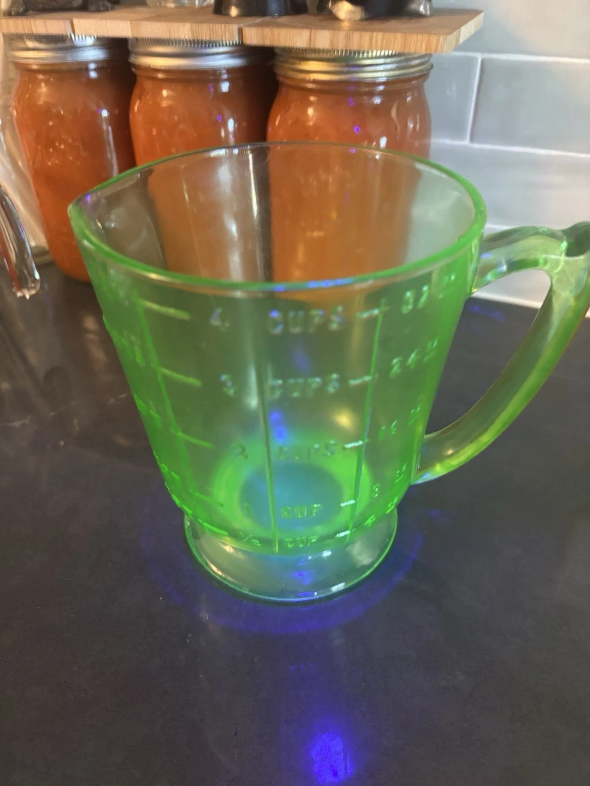 Vtg Uranium Green Depression Glass Footed Measuring 4 Cup / 1 Quart GLOWS