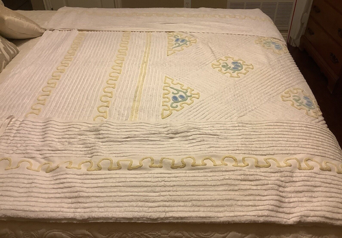 Vintage Chenille Cotton Bedspread 106 X 91 White Pastel Flowers Lightweight - Picture 1 of 8