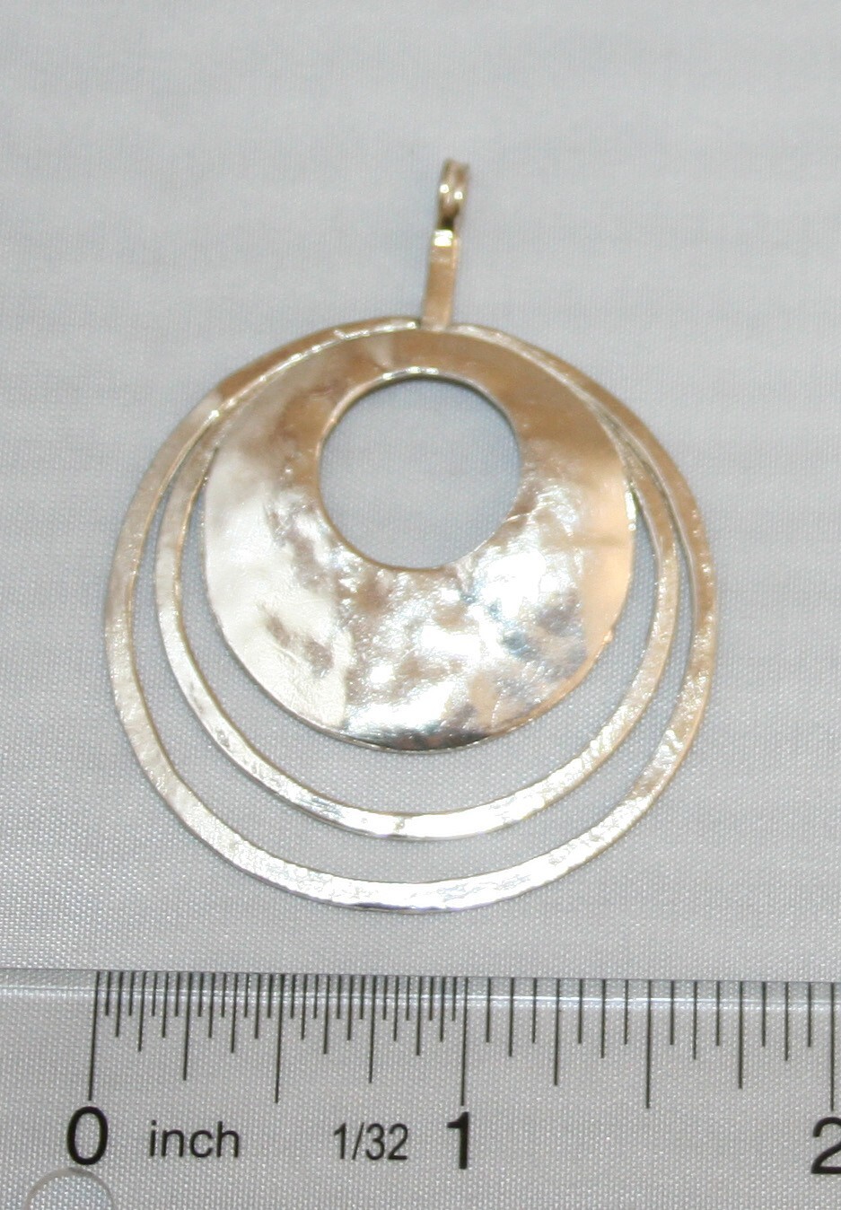 Silpada Sterling Silver Hammered "Perspectiva" Circle Pendant N1329