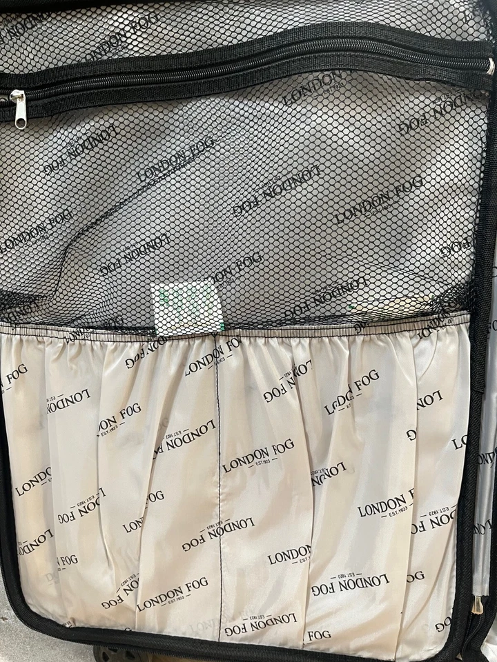 LONDON FOG 签名系列 24 英寸灰色黑色单色可扩展行李 — 第 3/4 张图片
