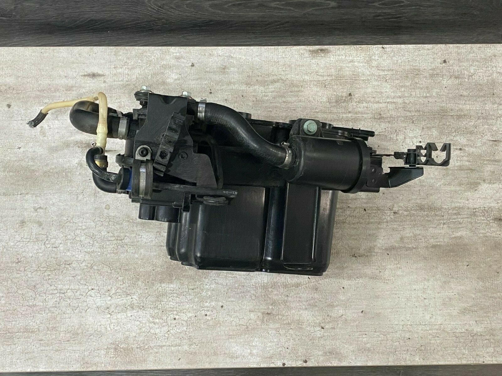 Bentley Continental GT Evap Fuel Vapor Canister OEM 3D0201801F