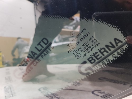 GENUINE MERCEDES GLE CLASS W166 2011-2019 REAR LEFT QUARTER PANEL WINDOW GLASS - Picture 2 of 6