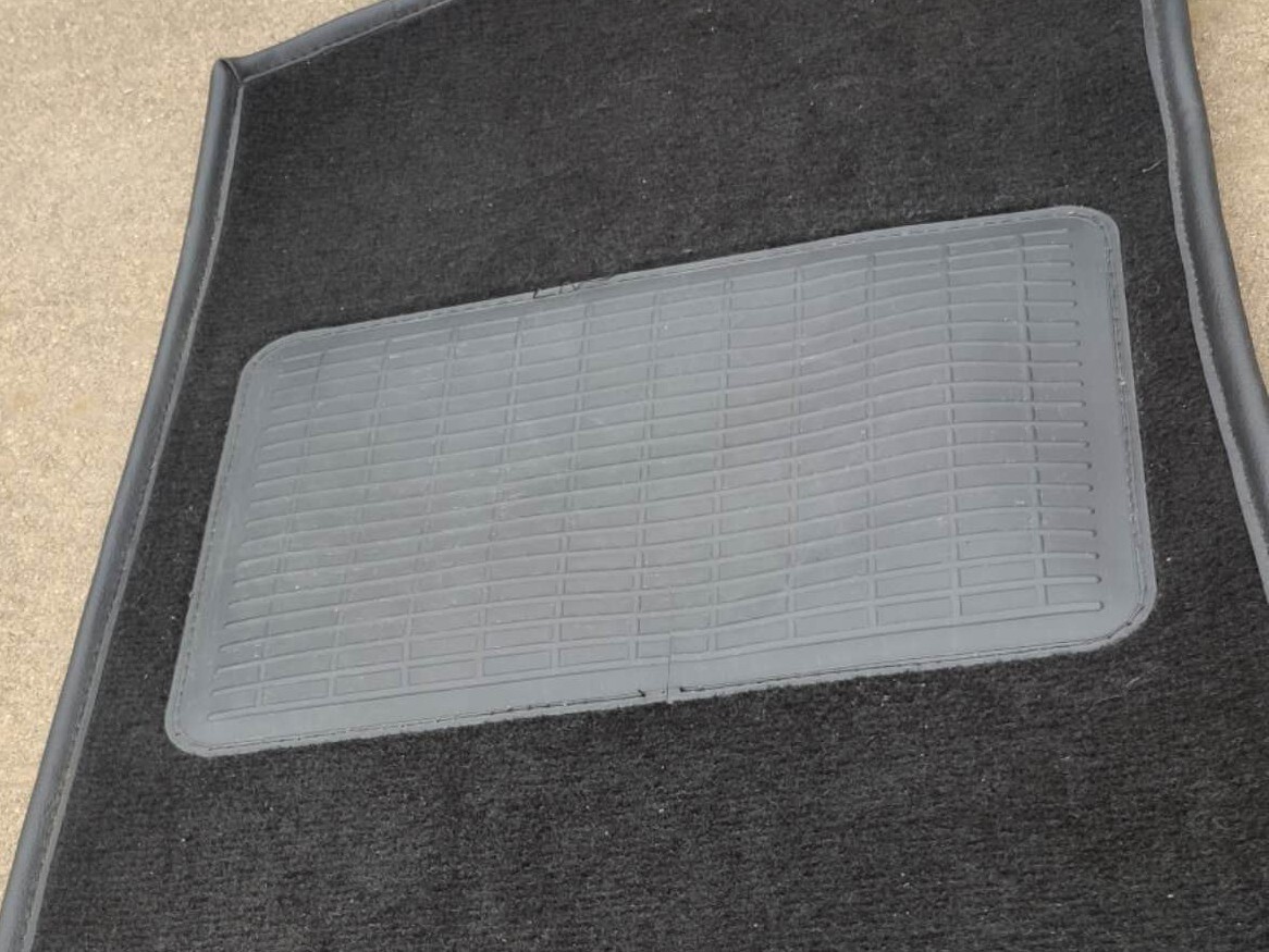 A pair of black MGB / MGB GT floor carpet mats with MG logo eBay