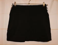 Junior Womens Short Black Rhinestone Accent Windsor Mini Skirt Size 11 excellent