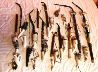 großes Konvolut alte Pfeifen und Pfeifenteile Porzellan Holz Horn