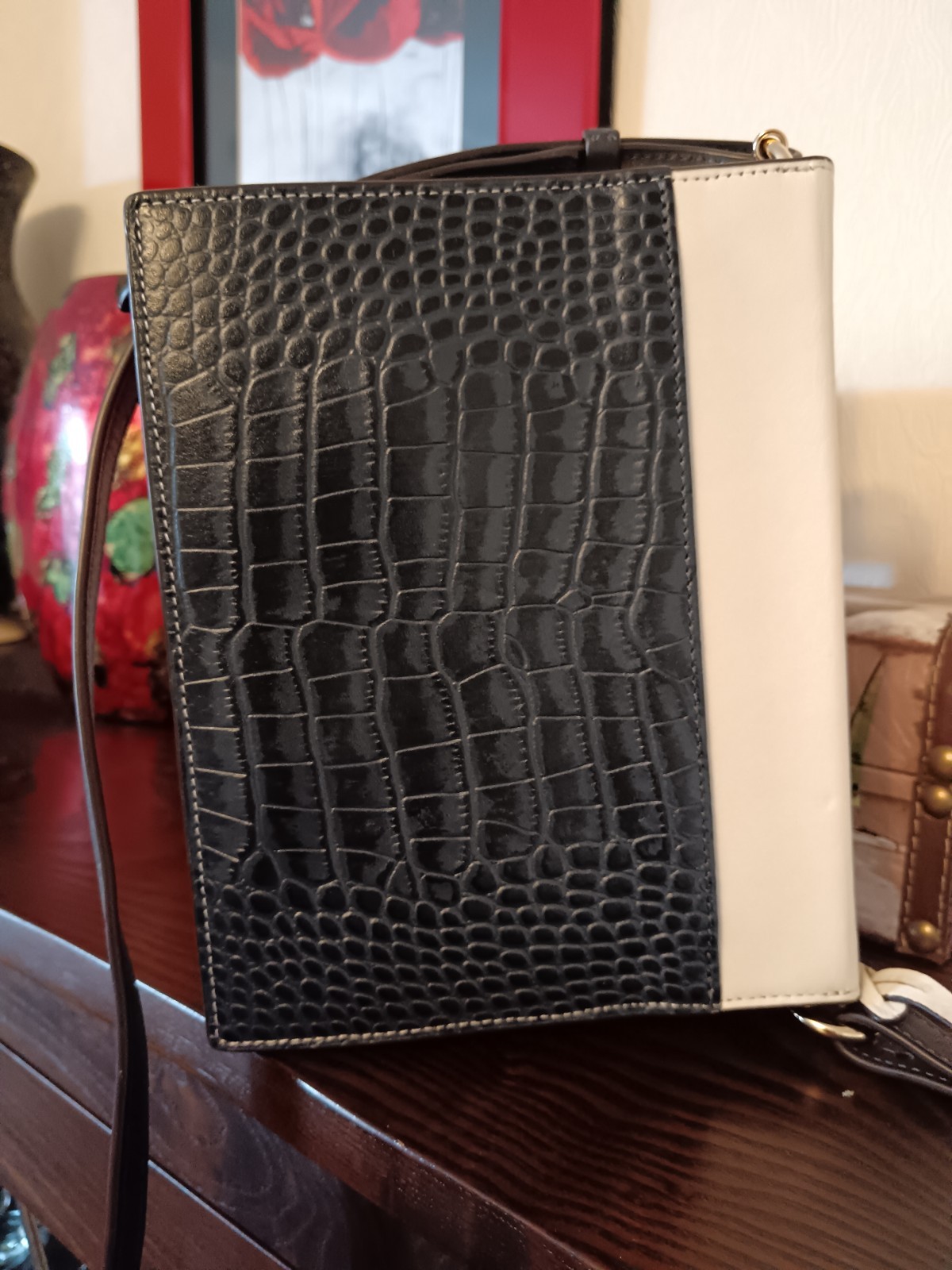 The Daily Book street Bag image 3