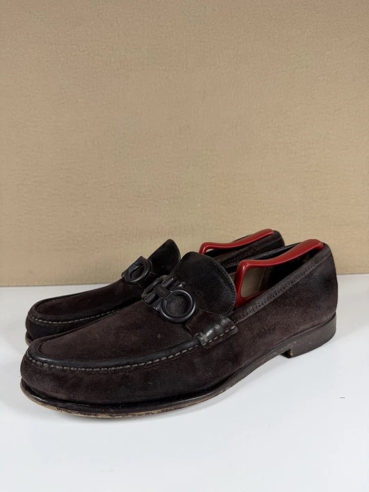 $850 SALVATORE FERRAGAMO "ROLO" Suede Brown Loafers Mens Size 9 EE - Image 2 of 4
