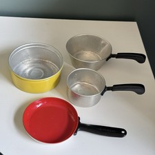 4 pc Aluminum Specialty Toy Cookware Set Yellow, Red Replacement Parts T73