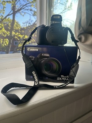 Canon PowerShot SX70 HD Camera, Accessories Bundle, Excellent Condition With Box