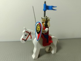 Lego Castle Black Knights 6008 Royal Knight 6009 Black Knight